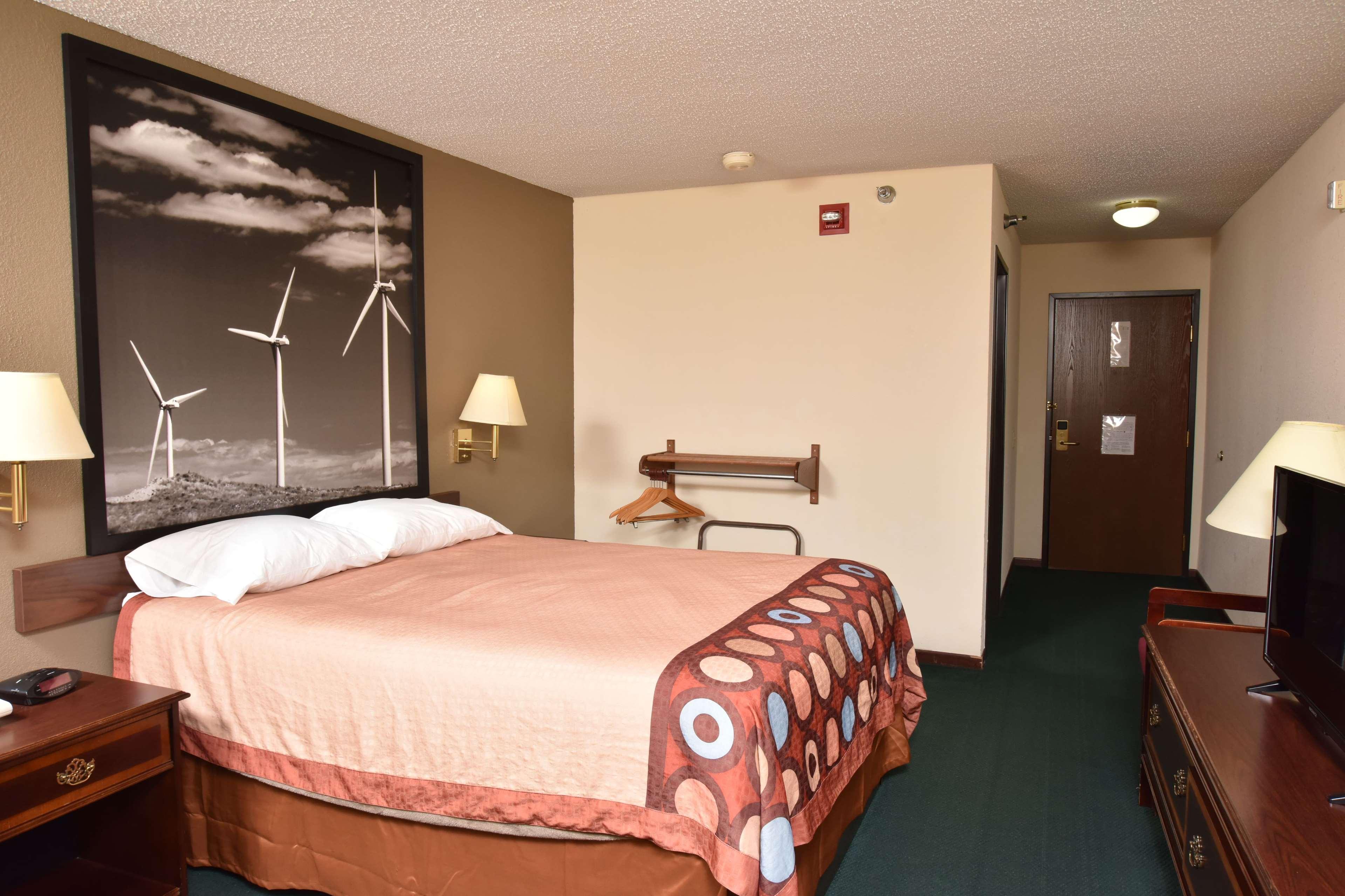 Super 8 By Wyndham Springfield-Battlefield Hotel Exterior photo
