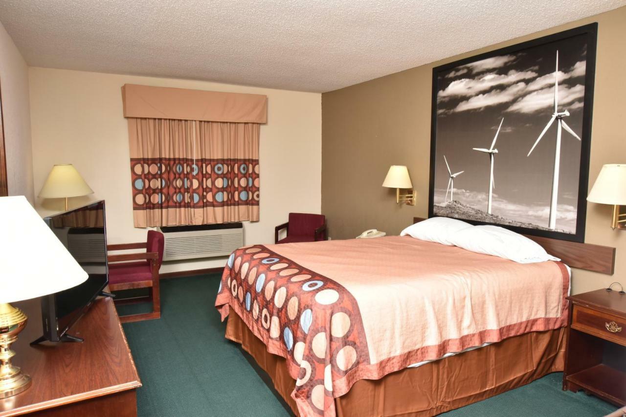 Super 8 By Wyndham Springfield-Battlefield Hotel Exterior photo